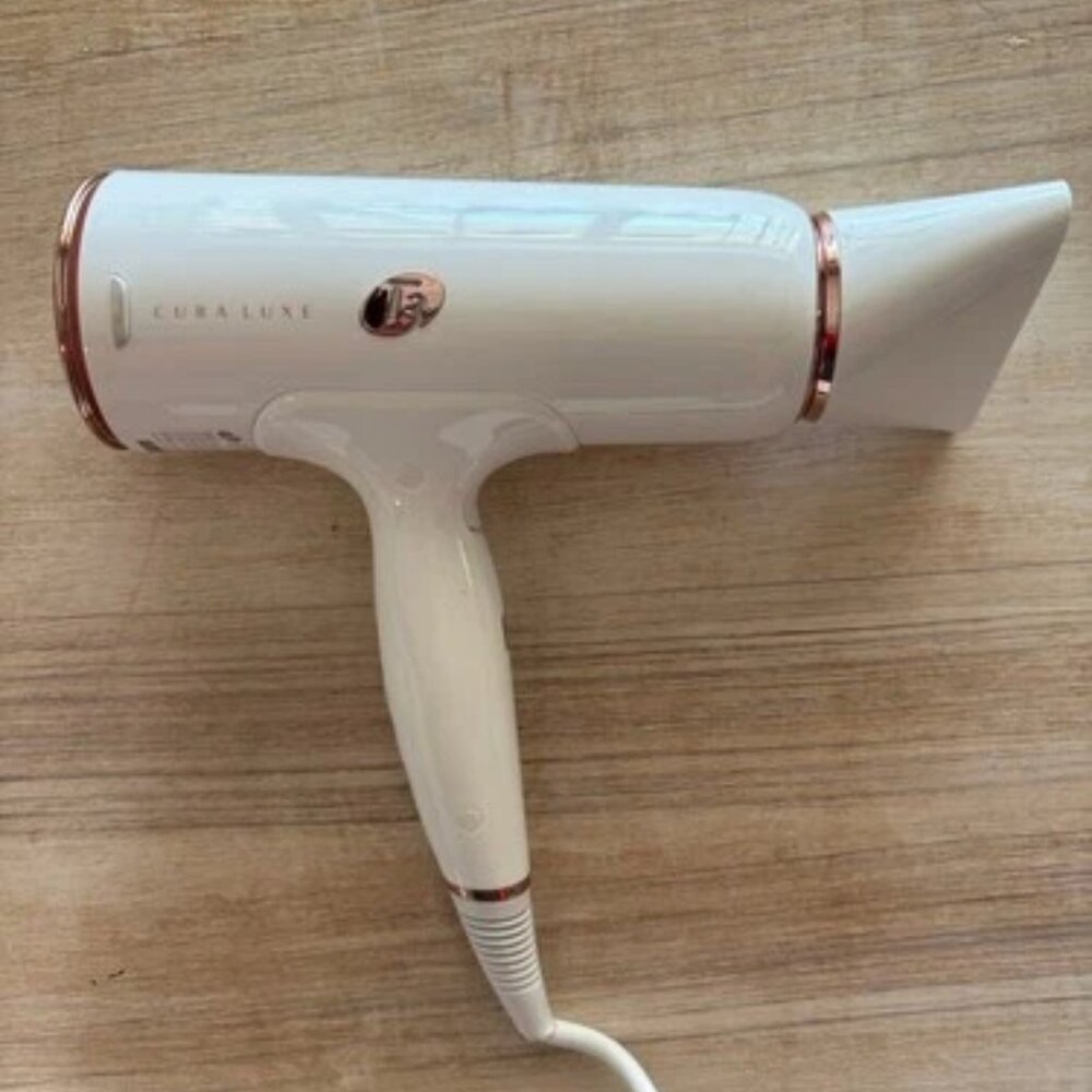 T3 Cura Luxe Hair Dryer Rose Gold-3 speeds 5 heat settings plus much more